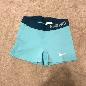Nike pro